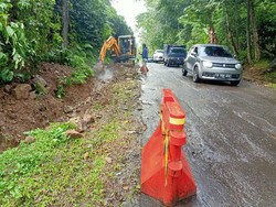 Antisipasi Banjir, Drainase di Jl Mengger-Caringin Pandeglang Mulai Dibangun