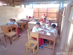 Kemendikbud Anggarkan Rp 150 Juta untuk Kelas Darurat SDN 74 Bolang Enrekang