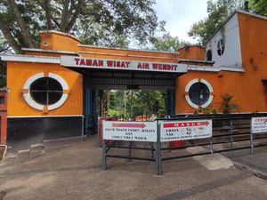 Pengelola Wisata Wendit Bantah Telantarkan Monyet Serang Permukiman