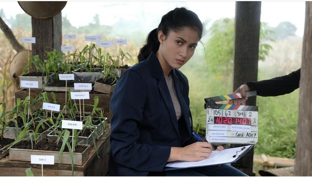 profil dan fakta aghniny haque