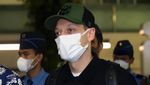 Tengok Lagi Momen Mesut Oezil Tiba di Jakarta