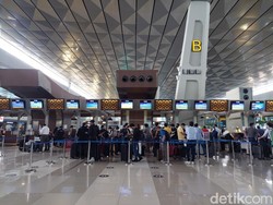 28 Ribu Orang ke Bandara Soetta hingga Sore, Polisi Antisipasi Kepadatan