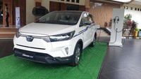 Toyota Innova Listrik Mejeng di Semarang, Begini Penampakannya