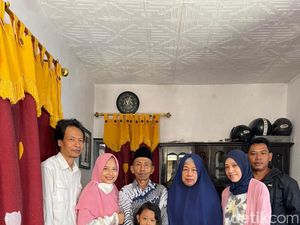 Kisah Manis di Balik Viral Kakek-kakek Mau Nikah Lagi Diantar Anak - Cicit