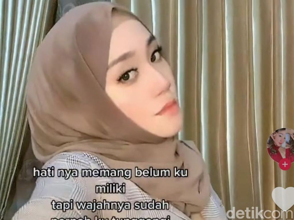 TikTokters Berhijab Pamer Payudara Minta Maaf, Bisa Jera Setelah Viral? TikTokters Berhijab Pamer Payudara Minta Maaf, Bisa Jera Setelah Viral?