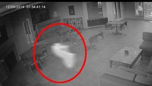 Bikin Merinding! 10 Penampakan Hantu dan Kejadian Aneh di Restoran