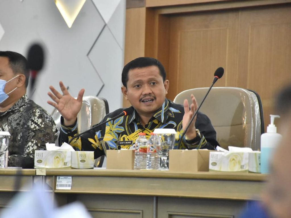 Bupati Sumedang Kaji Usulan Honorer Tak Lolos PPPK Disalurkan ke BUMD