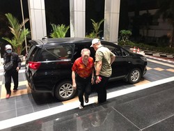 Kejati Jatim Bekuk Buron Penggelapan Rp 13 M di Surabaya