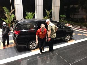 Kejati Jatim Bekuk Buron Penggelapan Rp 13 M di Surabaya Kejati Jatim Bekuk Buron Penggelapan Rp 13 M di Surabaya