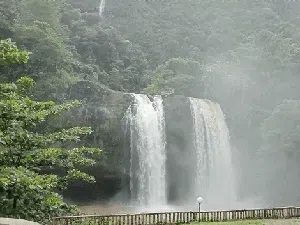 Pesona Sikembar Curug Sodong Sukabumi yang Disambangi Asesor UNESCO Pesona Sikembar Curug Sodong Sukabumi yang Disambangi Asesor UNESCO