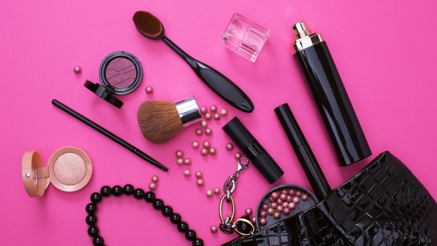 Ilustrasi Produk Make Up Mahal/Foto: Canva/AniDimi Ilustrasi Produk Make Up Mahal/Foto: Canva/AniDimi