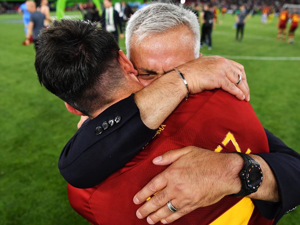 Haru & Bahagia Mourinho Kala AS Roma Juara Haru & Bahagia Mourinho Kala AS Roma Juara