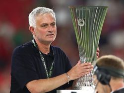 Mourinho Ukir Sejumlah Rekor Usai Roma Juara Conference League