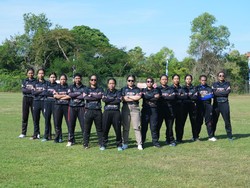 Tim Muda Kriket Putri Indonesia Uji Coba di Kartini Cup VII