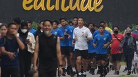 Timnas Indonesia memulai pemusatan latihan sebagai persiapan jelang laga FIFA Match Day Timnas Indonesia vs Bangladesh pada Rabu, 1 Juni di Bandung dan kualifikasi Piala Asia 2023 yang digelar pada 8-14 Juni di Kuwait.
