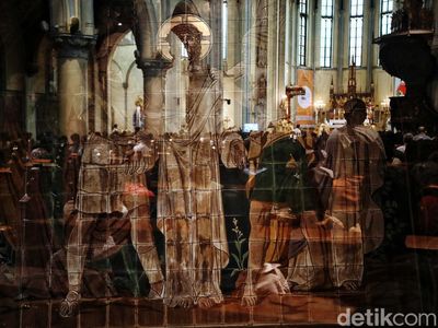 Misa Kenaikan Isa Almasih di Gereja Katedral Taat Prokes
