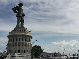 Melihat Monumen Jalesveva Jayamahe hingga Makna dan Filosofinya Melihat Monumen Jalesveva Jayamahe hingga Makna dan Filosofinya