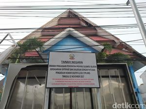 Lahan Milik Pemprov Sulsel, Gedung PWI Disegel-Dijaga Ketat Satpol PP Lahan Milik Pemprov Sulsel, Gedung PWI Disegel-Dijaga Ketat Satpol PP
