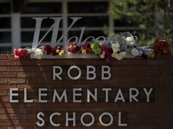 Ayah Cerita Putrinya Korban Penembakan di SD Texas Coba Telepon Polisi