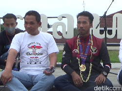 Saiful Rijal Peraih 3 Emas di SEA Games Asal Lumajang Diarak Keliling Kota