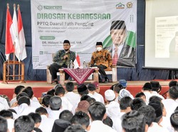 HNW Ajak Santri Perkuat Nilai-nilai Kebangsaan dan Keberagaman