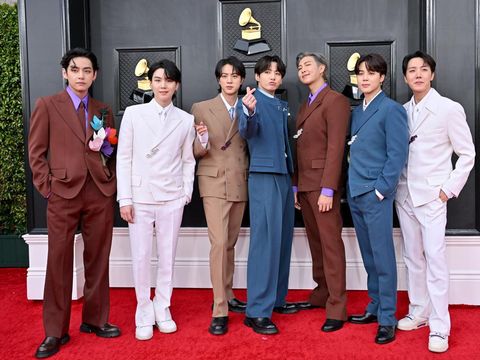 LAS VEGAS, NEVADA - APRIL 03: (L-R) V, Suga, Jin, Jungkook, RM, Jimin and J-Hope of BTS attends the 64th Annual GRAMMY Awards at MGM Grand Garden Arena on April 03, 2022 in Las Vegas, Nevada. (Photo by Axelle/Bauer-Griffin/FilmMagic)
