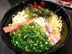 Abura Soba, Nikmatnya Ramen Tanpa Kuah Berbumbu Minyak dan Cuka