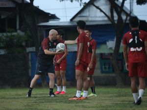 Bernardo Tetap Siapkan Skuad PSM Main 25 November Walau Liga 1 Belum Jelas Bernardo Tetap Siapkan Skuad PSM Main 25 November Walau Liga 1 Belum Jelas