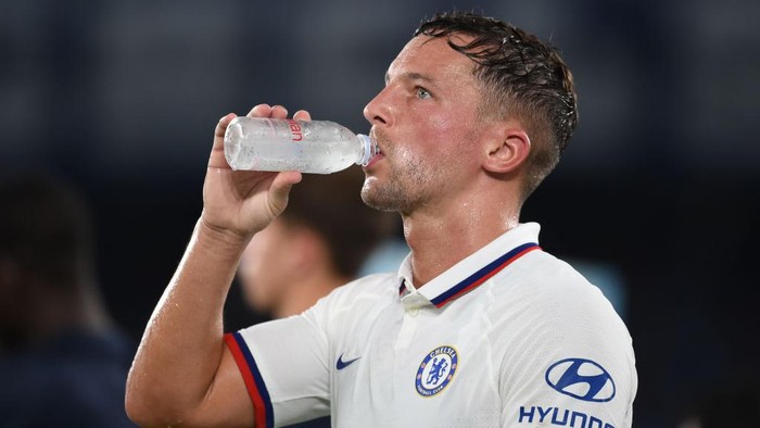 YOKOHAMA, JAPAN - JULY 19: Danny Drinkwater of Chelsea drinks water after the preseason friendly match between Kawasaki Frontale and Chelsea at Nissan Stadium on July 19, 2019 in Yokohama, Kanagawa, Japan. (Photo by Masashi Hara/Getty Images)
