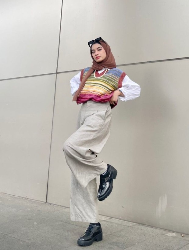 Gaya fashion layering