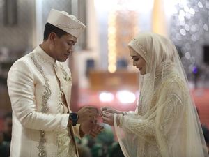 Babak Baru Kehidupan Juliana Moechtar Usai Dinikahi Perwira TNI Babak Baru Kehidupan Juliana Moechtar Usai Dinikahi Perwira TNI