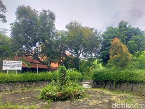 Menengok Saksi Bisu Kejayaan Srimulat di Kompleks THR Surabaya Menengok Saksi Bisu Kejayaan Srimulat di Kompleks THR Surabaya