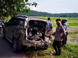 Bokong Mobil Diseruduk KA Argo Wilis di Klaten, 2 Penumpang Selamat