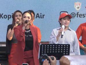 Puan dan Krisdayanti Nyanyi Separuh Nafas Dewa 19 di Festival Kopi PDIP