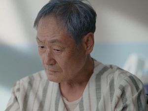 Lee Eol Aktor Its Okay to Not Be Okay Meninggal Dunia