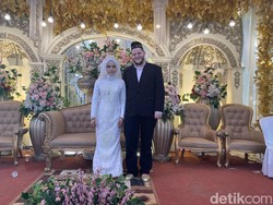 Kisah Manis Mahasiswi Jombang Dinikahi Manajer Restoran Asal AS