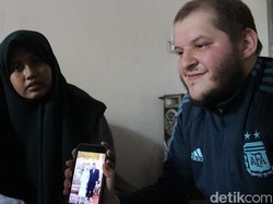 Cerita Mahasiswi Jombang Menikah dengan Manajer Restoran Asal AS