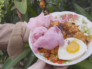 Cerita Pemilik Rintis Usaha Nasi Goreng Padang Upiak