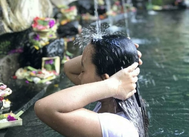 Pengertian tradisi melukat