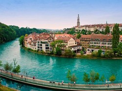 Netizen Indonesia Mendadak Ramaikan Review Sungai Aare di Google Maps