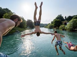 Melihat Sungai Aare di Swiss, Lokasi Hilangnya Anak Ridwan Kamil