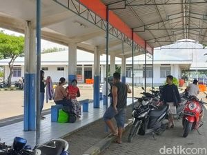 Marak Calo, Pelabuhan Bajoe Juga Disorot Banyak Biaya-Pelayanan Minim Marak Calo, Pelabuhan Bajoe Juga Disorot Banyak Biaya-Pelayanan Minim