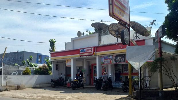 Salah satu gerai Alfamart