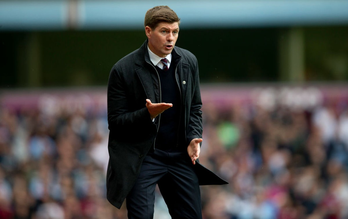 Gerak Cepat Steven Gerrard (Getty Images)