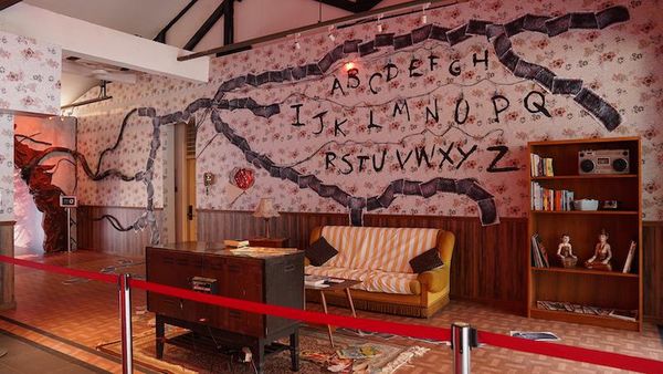 Potret Dunia Upside Down Stranger Things di Jakarta