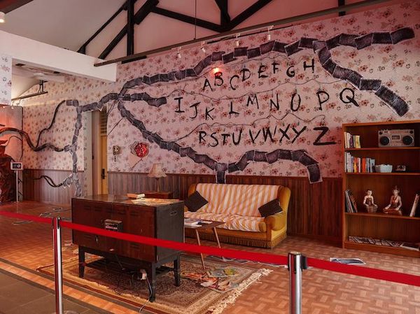 Potret Dunia Upside Down Stranger Things di Jakarta