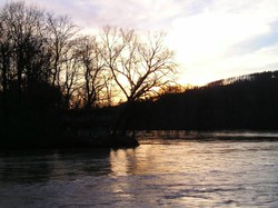 Mengenal Sungai Aare, Tempat Hilangnya Anak Ridwan Kamil