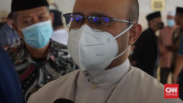 Vikaris Episkopal (Vikep) Wakil Uskup Urusan Kategorial Keuskupan Agung Semarang, Yohanes Dwi Harsanto di Masjid Gedhe Kauman, Kota Yogyakarta, Jumat (27/5).