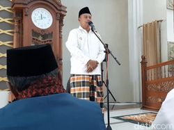 Wagub Jabar dan Ribuan Ribuan Jemaah Doakan Anak Ridwan Kamil