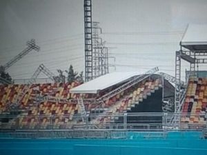Atap Tribun Formula E Roboh Diterjang Angin Kencang Atap Tribun Formula E Roboh Diterjang Angin Kencang